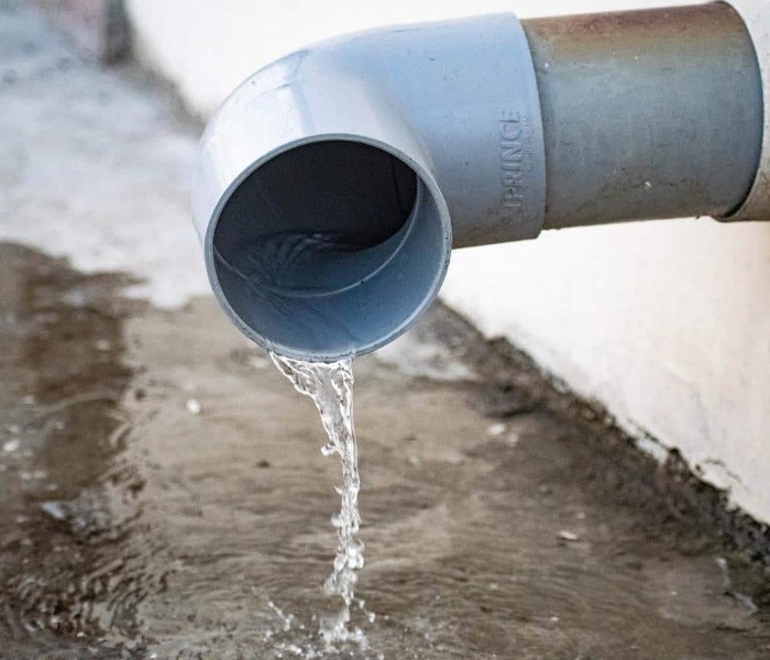 Réparation Plombier fuite d'eau tuyau de drainage Bruxelles.